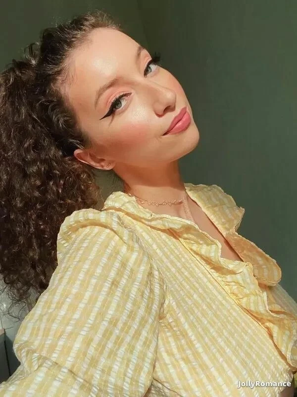 Irina Profile image 1