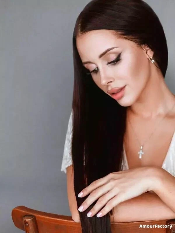 Yana Profile image 4