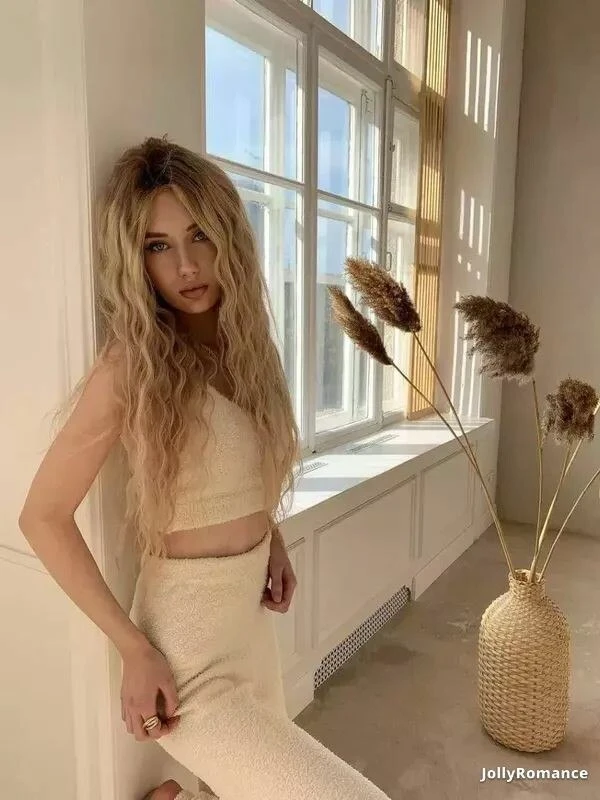 Ksenia Profile image 3