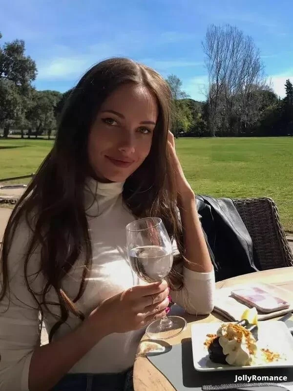 Anastasia Profile image 2