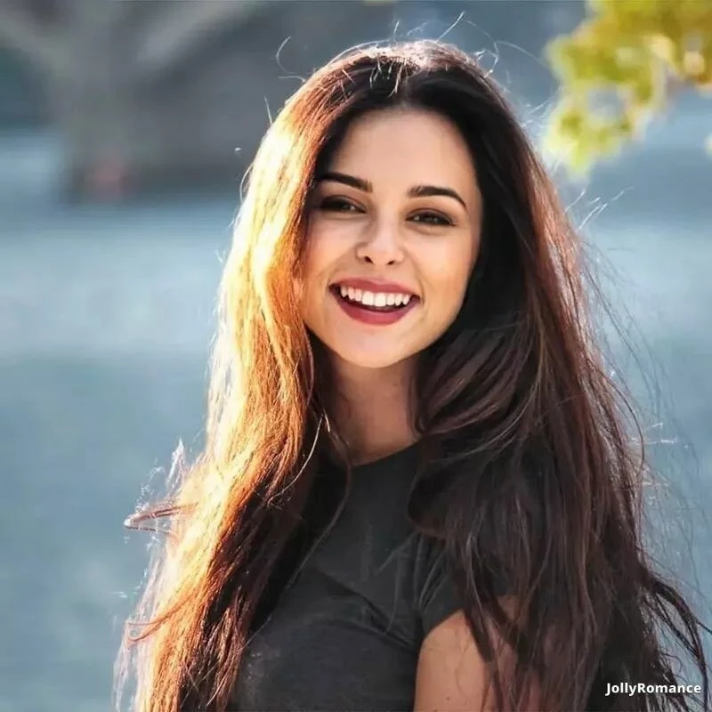 Nverui Profile image 3