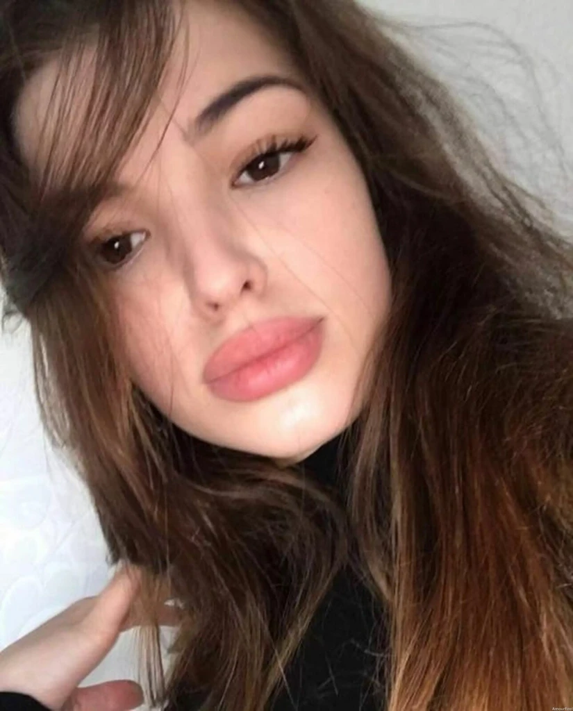 Anna Profile image 4