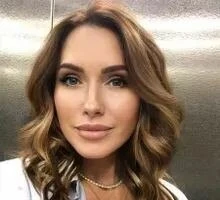 Oksana Profile image 2