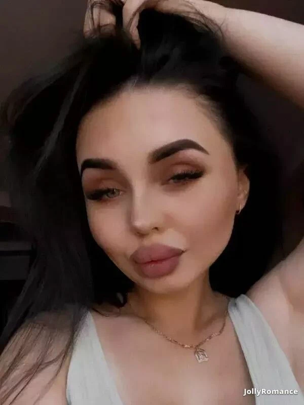 Maria Profile image 1