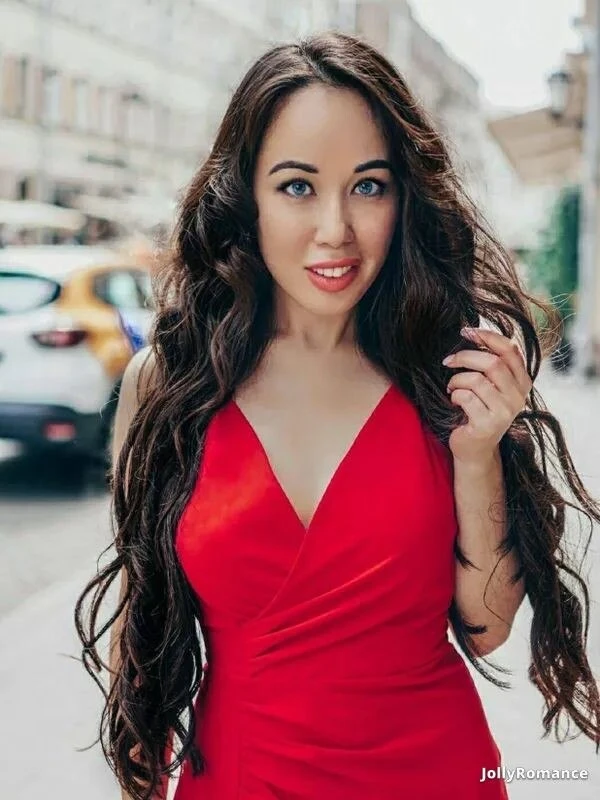 Olga Profile image 1