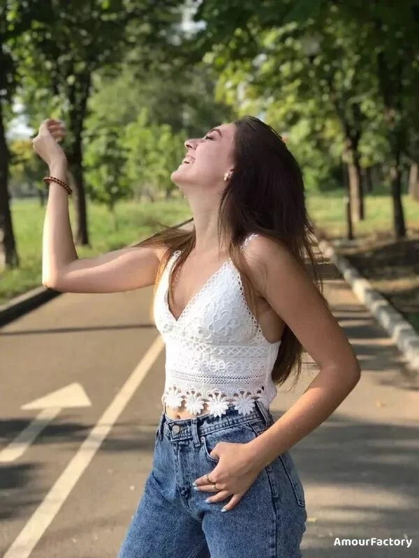 Viktoriia Profile image 4