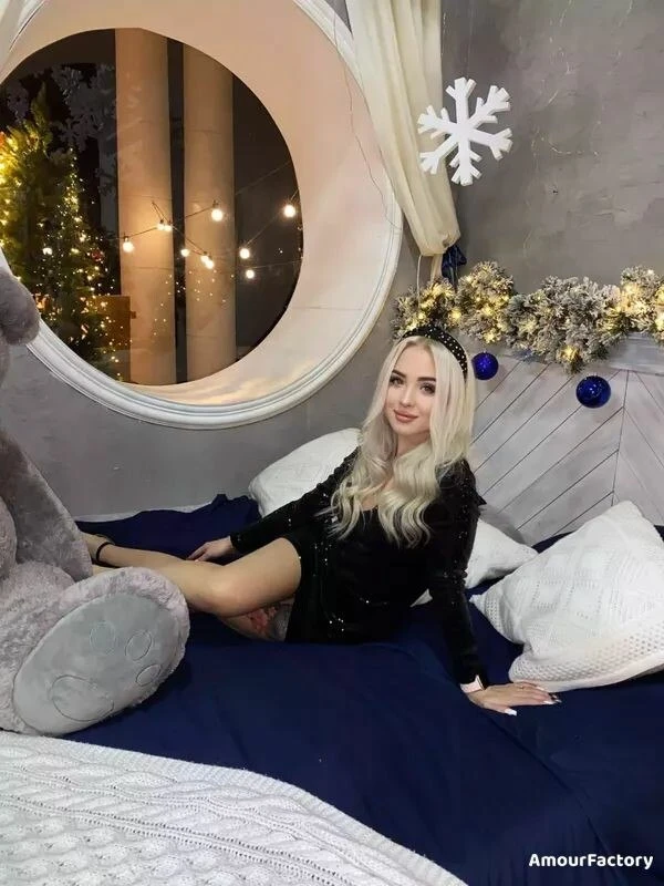 Alina Profile image 3