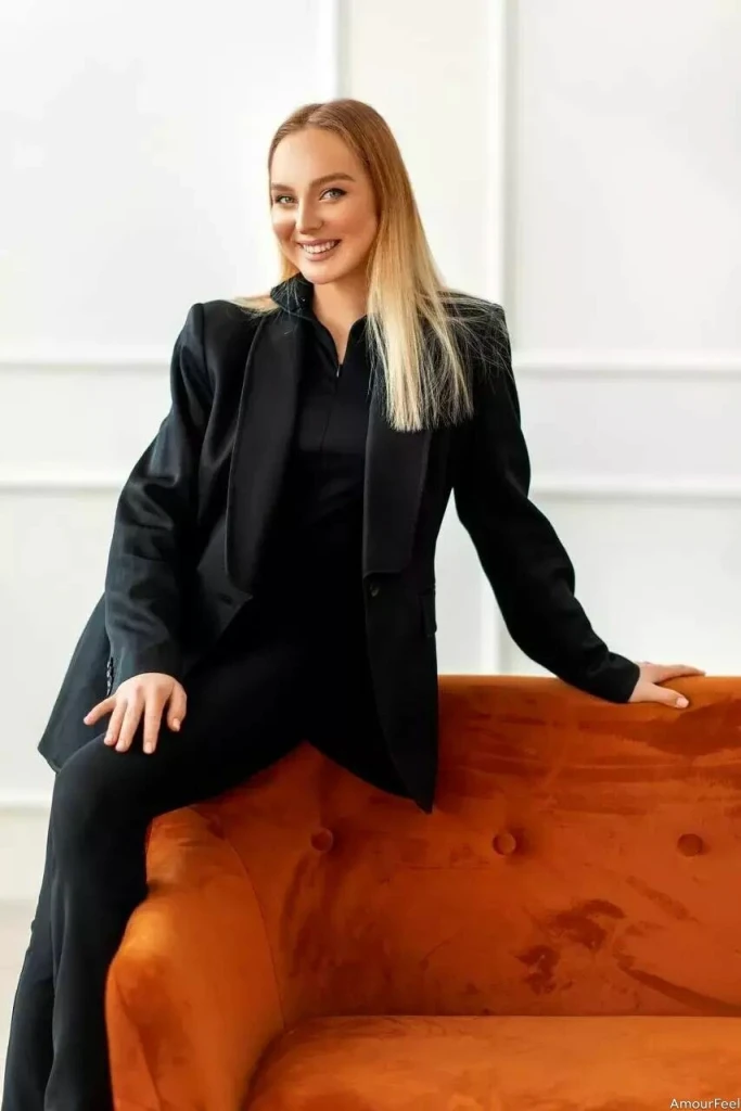 Polina Profile image 4