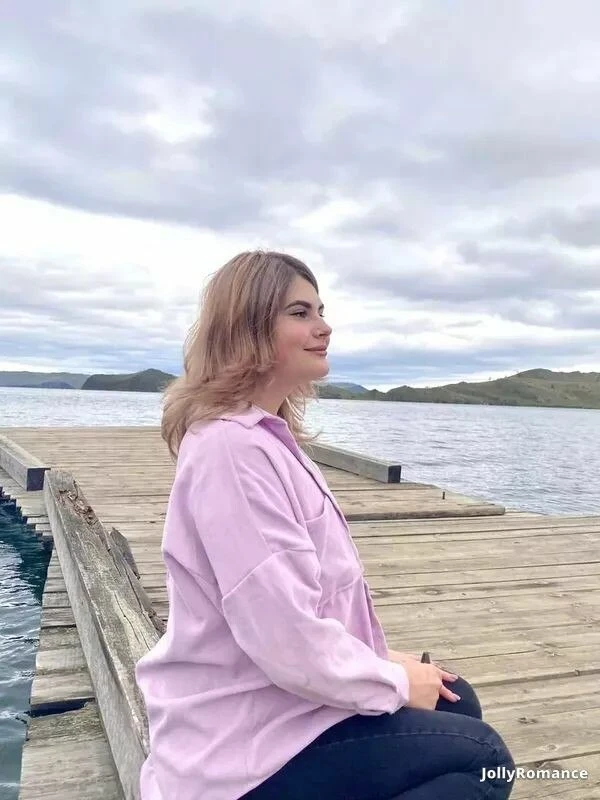 Zhanna Profile image 1